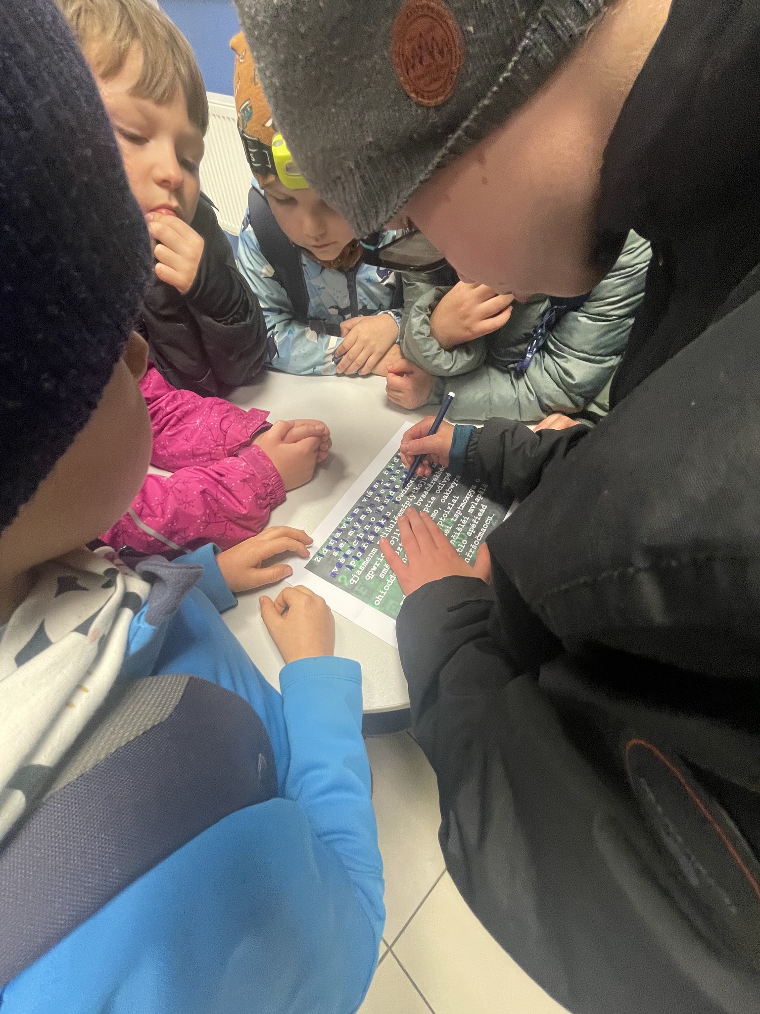 [2025-10-31]_spionazni_hra_0017