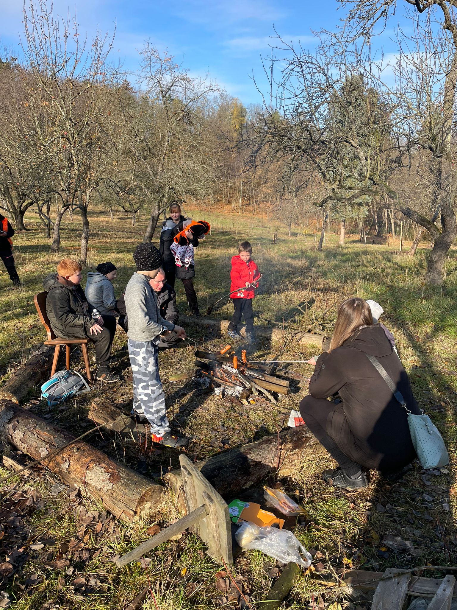 [2025-11-08]_sazeni_stromku_na_rene_0122