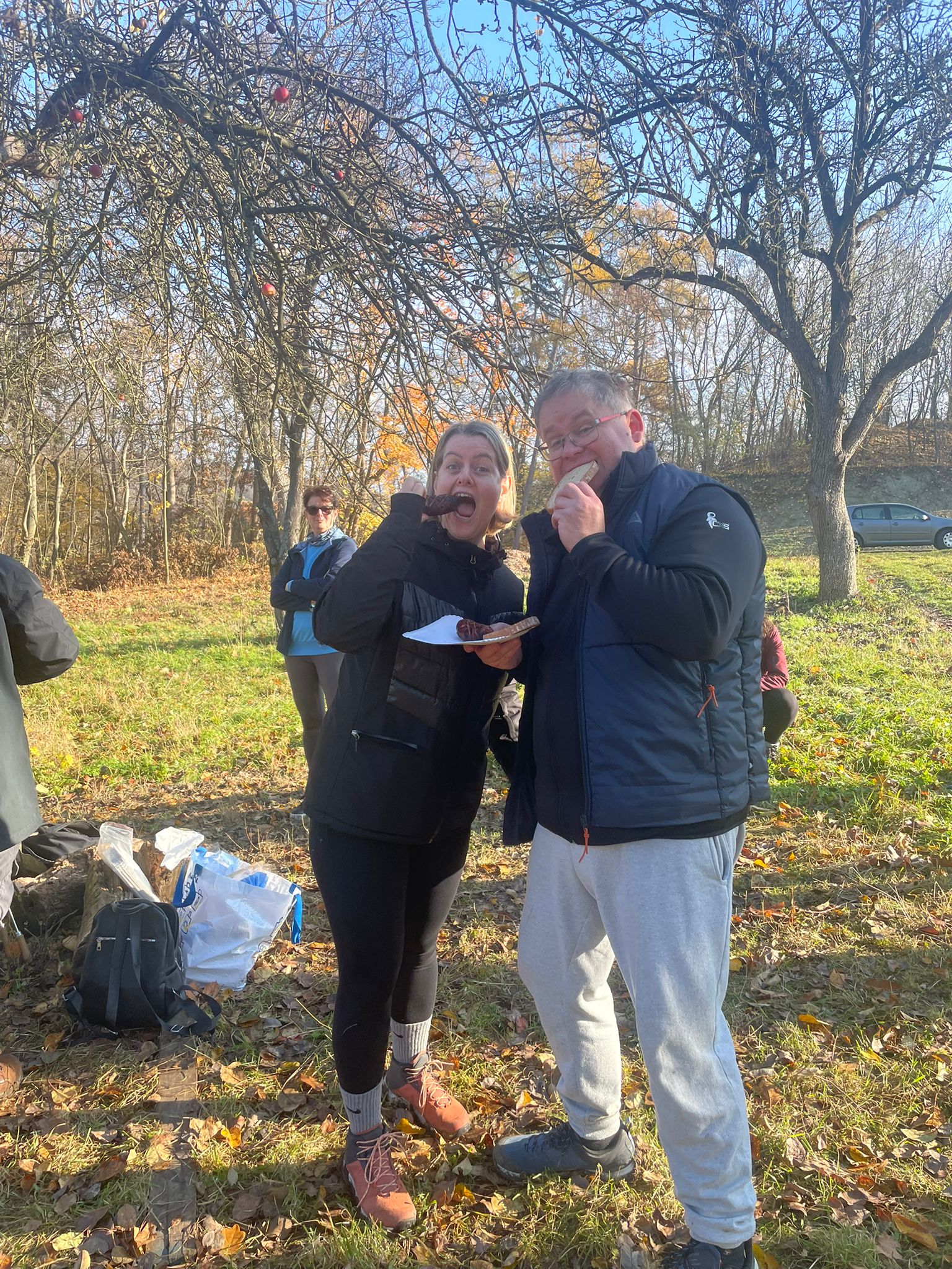 [2025-11-08]_sazeni_stromku_na_rene_0060