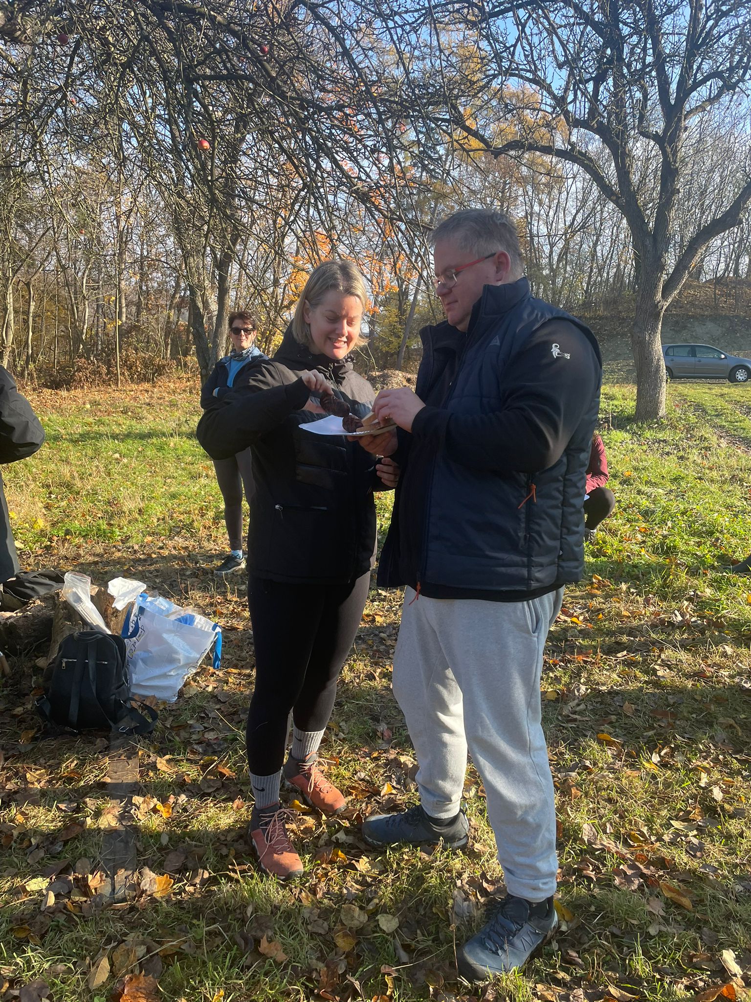 [2025-11-08]_sazeni_stromku_na_rene_0062