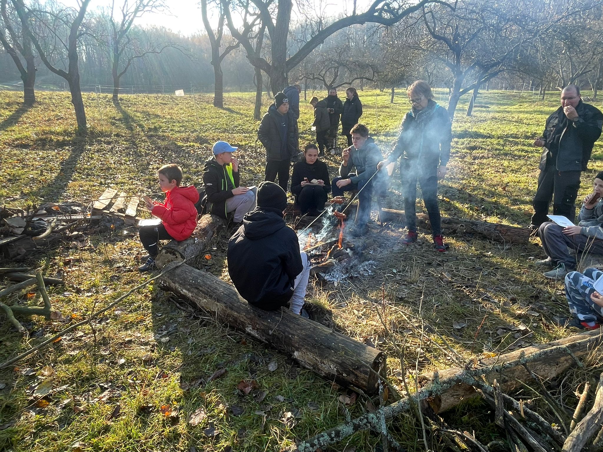 [2025-11-08]_sazeni_stromku_na_rene_0067