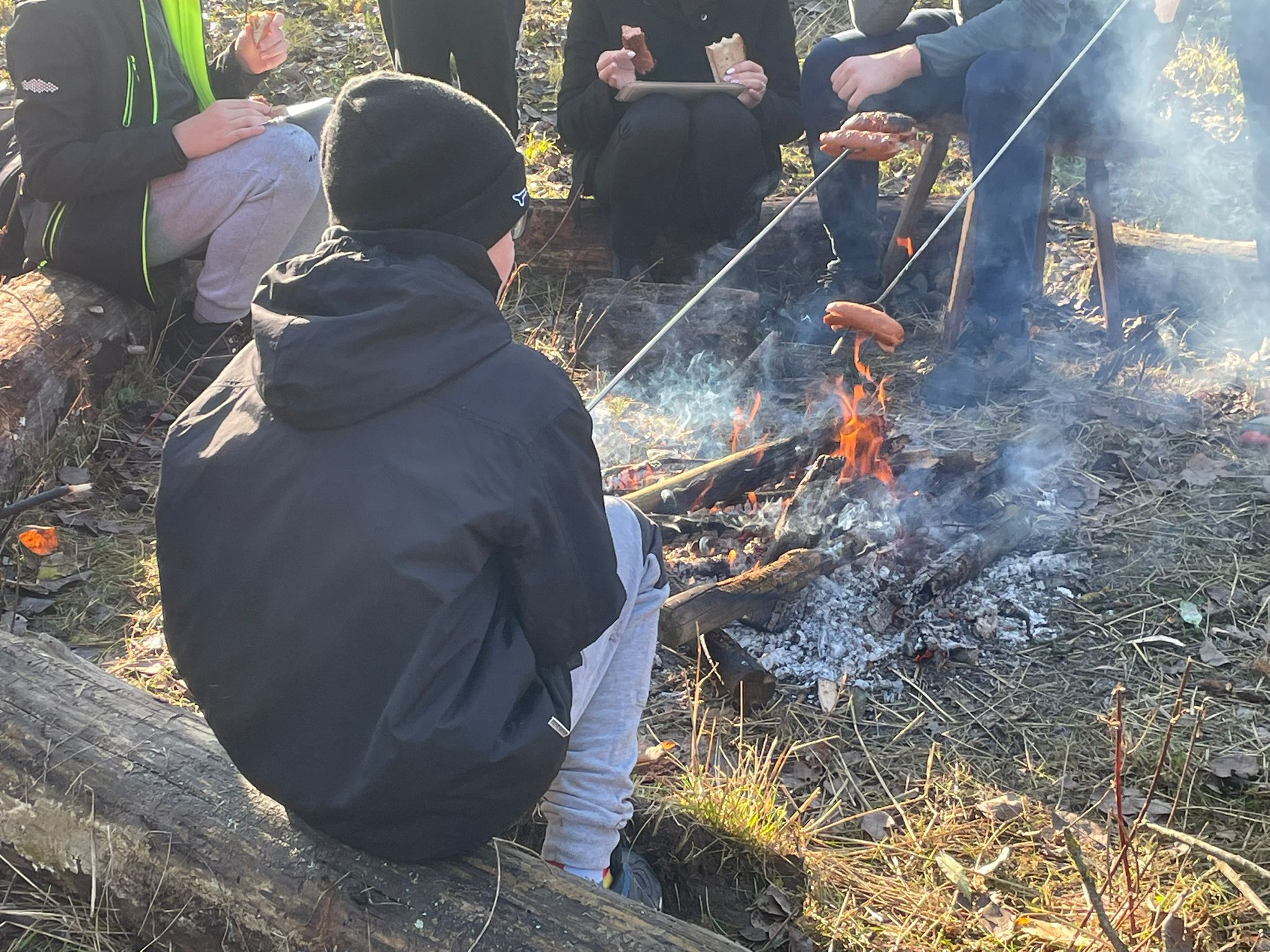 [2025-11-08]_sazeni_stromku_na_rene_0068