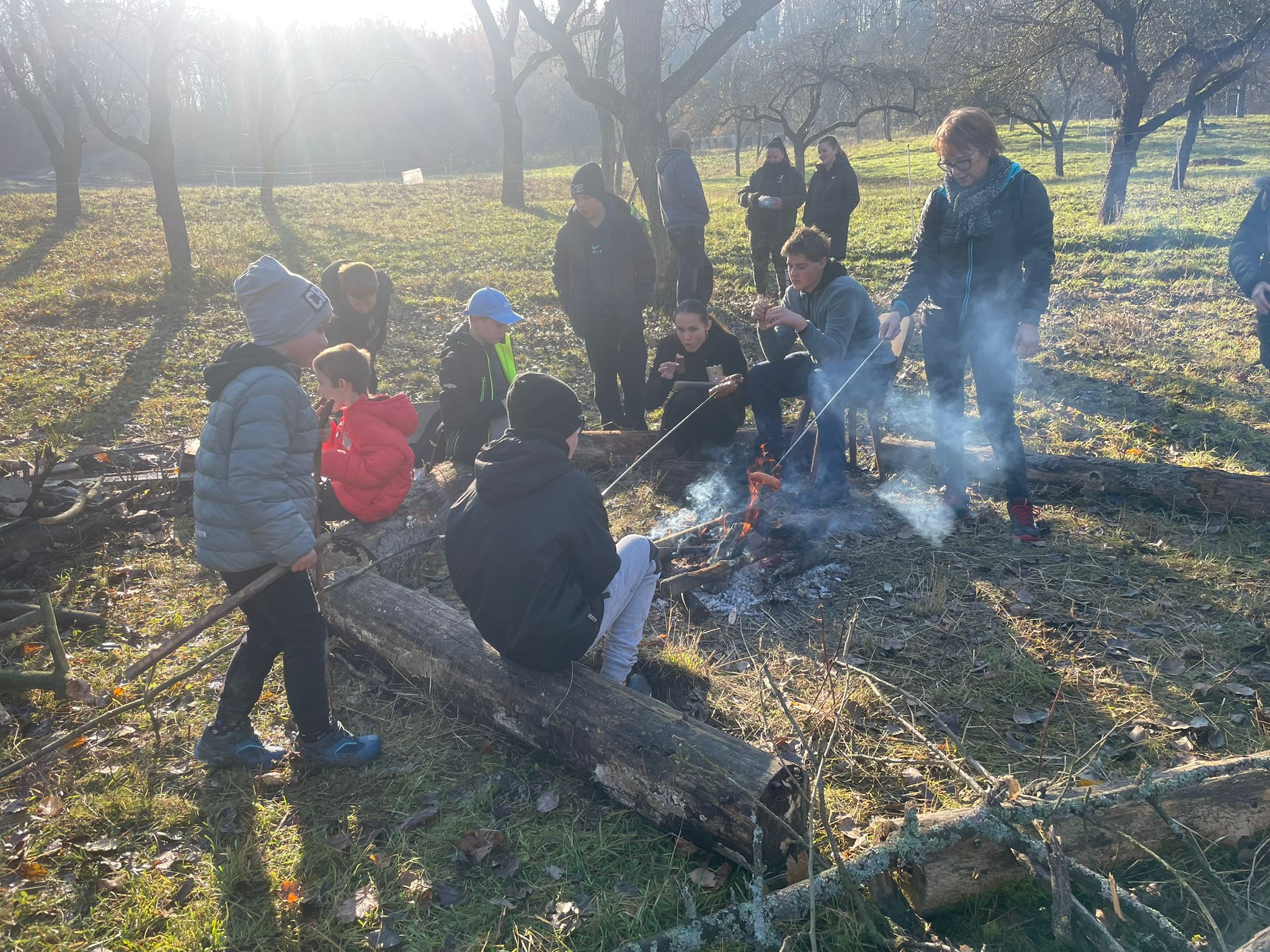 [2025-11-08]_sazeni_stromku_na_rene_0070