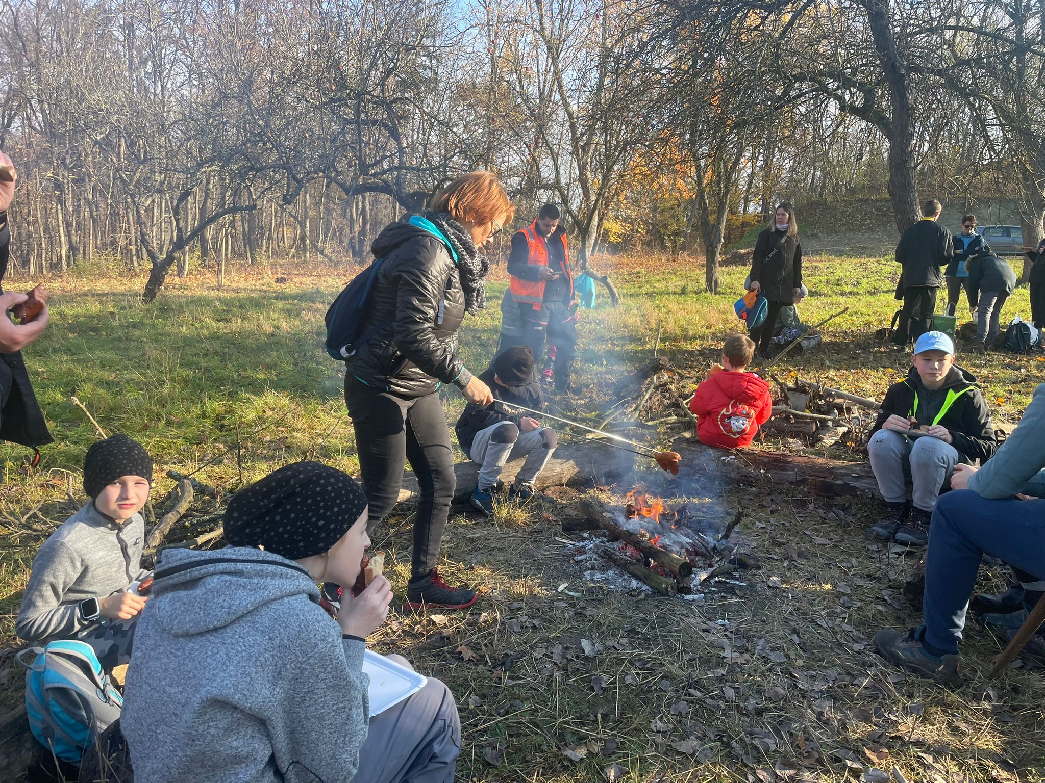 [2025-11-08]_sazeni_stromku_na_rene_0071